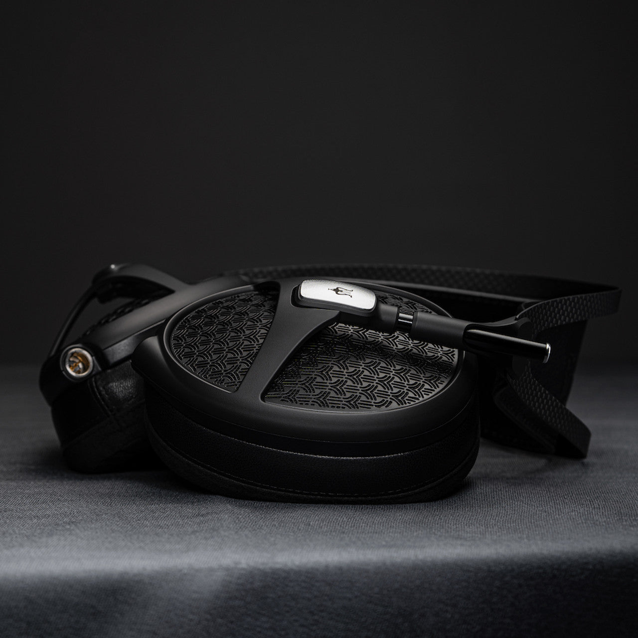 Meze Empyrean II Isodynamic Planar Magnetic Headphones