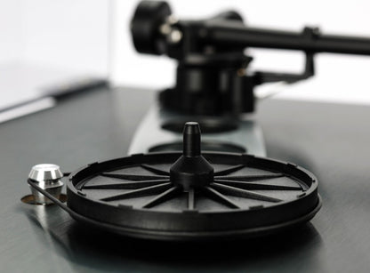 Rega: Planar 3 RS Turntable w/ ND5 Cartridge - Aluminum
